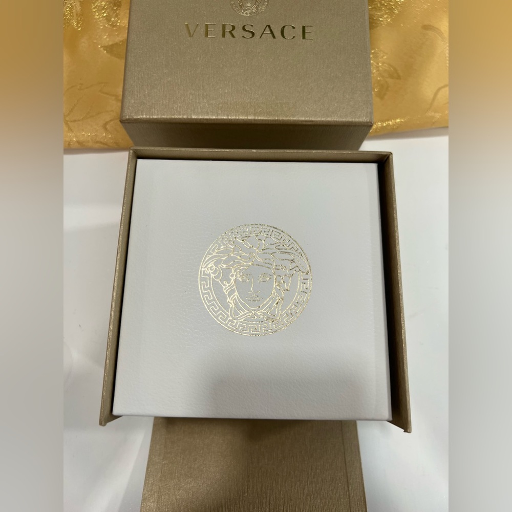 Versace Icon Active Strap Watch - Picture 2 of 8